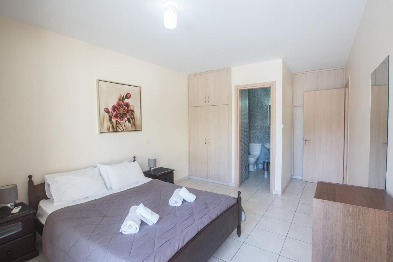 Napiana Apartments アヤナパ エクステリア 写真