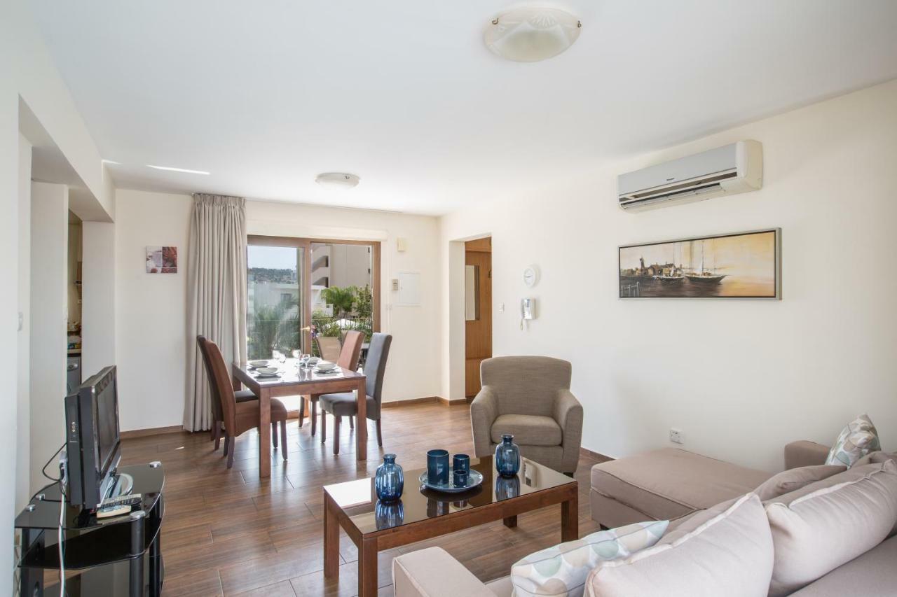 Napiana Apartments アヤナパ エクステリア 写真
